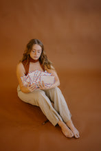 Load image into Gallery viewer, Vintage Stationery Set