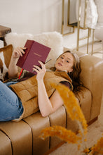 Load image into Gallery viewer, Mantra: I forgive and release any past hurts, allowing love to fill the space