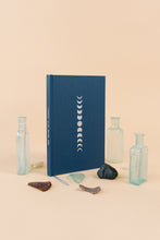 Load image into Gallery viewer, La Luna