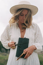 Load image into Gallery viewer, Italian Leather Traveller&#39;s Folder
